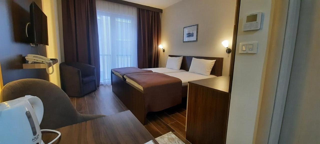 Hotel Doa Скоп'є Екстер'єр фото